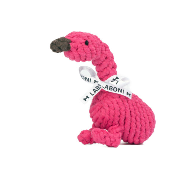 10900